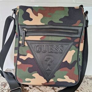 GUESS Camo Men’s Bag‎